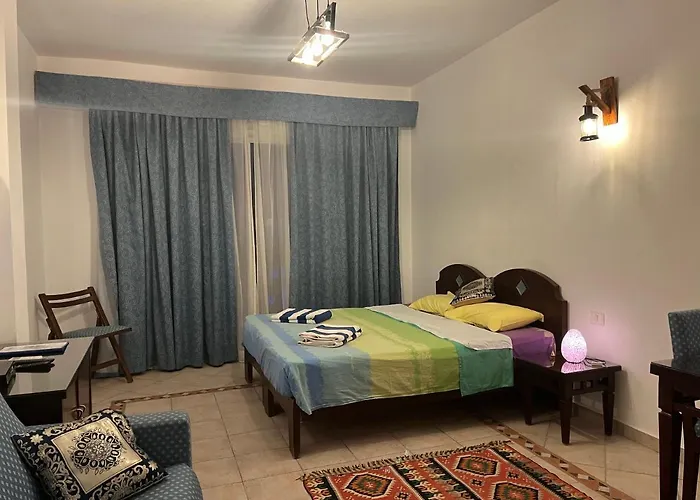 Deep Ashri & Dive Club شقة مرسى علم