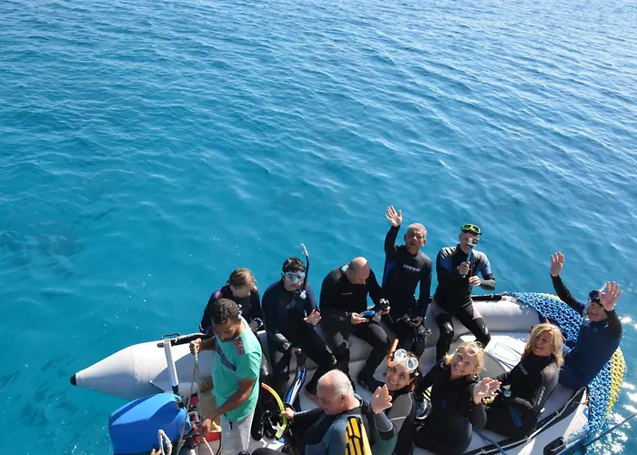Deep Ashri & Dive Club
