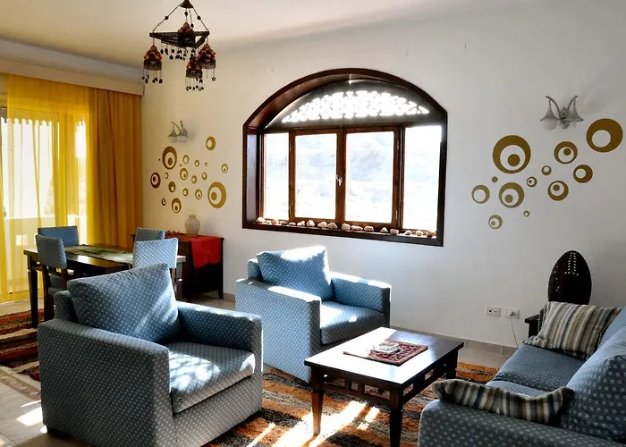 Deep Ashri & Dive Club شقة *